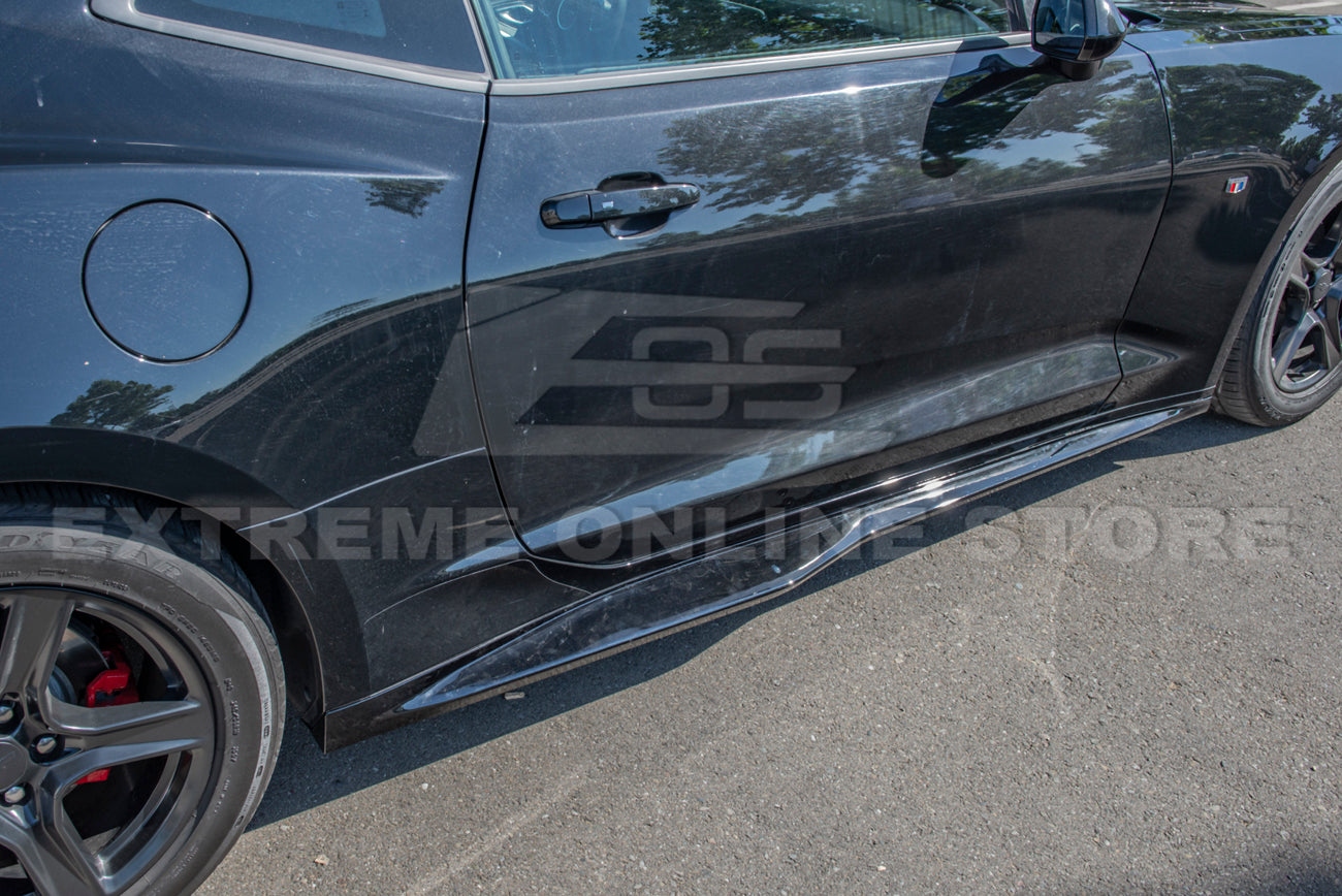 Second image of 2016 - 24 Camaro Gloss Black ZL1 Conversion Side Skirts