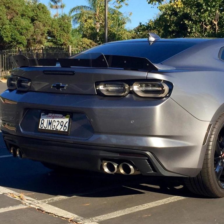2019 - 24 Camaro SS With Rear View Camera Wicker Bill | ZL1 Addons