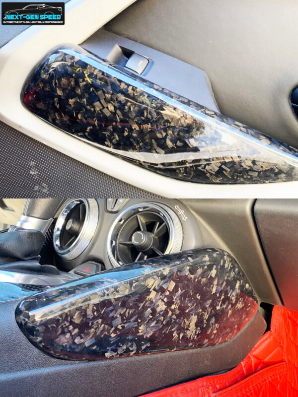 2016 - 24 Camaro Forged Carbon Door/Console Knee Pads Kit | Next-Gen Carbon